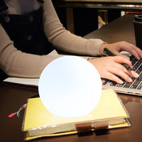 Farveskiftende LED Kuglelampe | Genopladelig Bordlampe