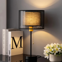 Moderne Bordlampe | Dobbelt Stofskærm