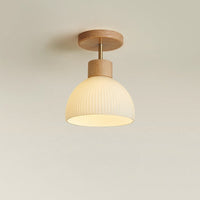 Moderne Loftlampe | Rillet Glas & Trædetaljer