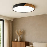 Moderne Loftlampe | Rund LED, Sort & Trædetaljer