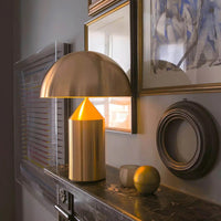 LED Bordlampe med Buet Design | Metal og Glas