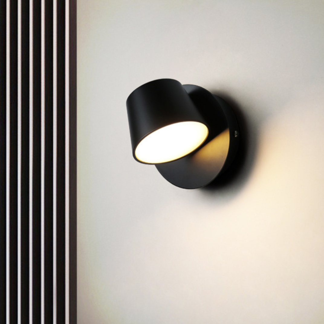 Nordisk Væglampe | Cylindrisk Metal LED Design