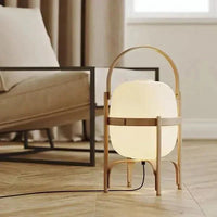 Træ Bordlampe med Opalineglas | Naturlig Design